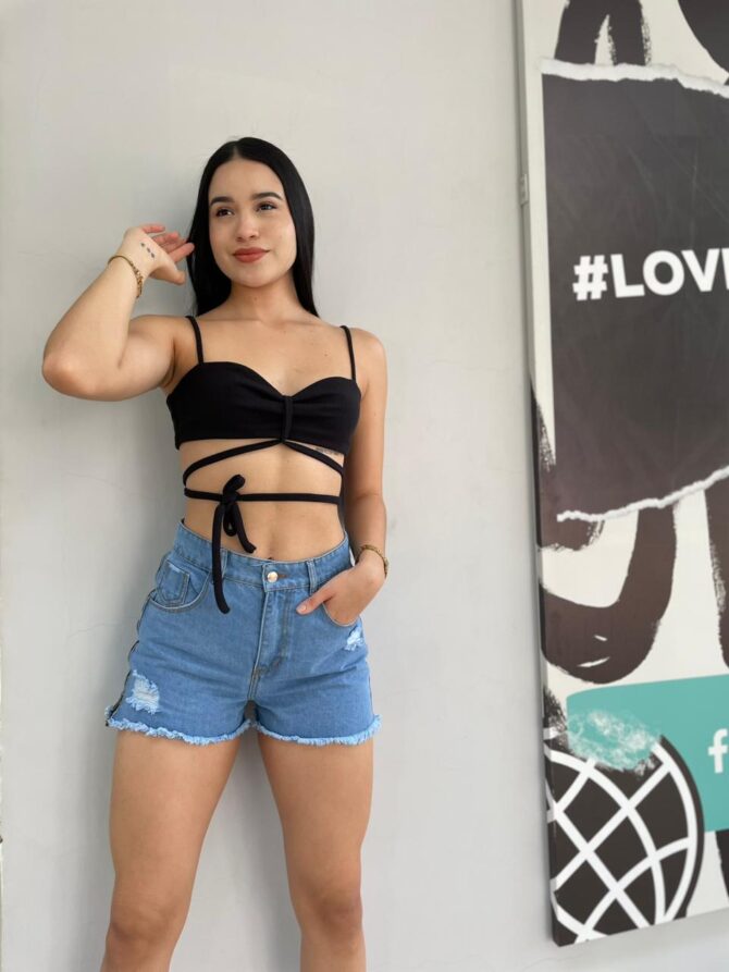 Short dama rigido